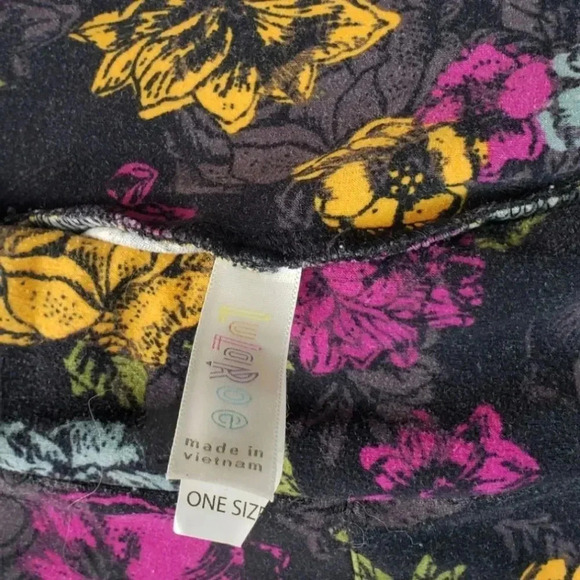 LuLaRoe Black Floral Leggings OS - Picture 3 of 3